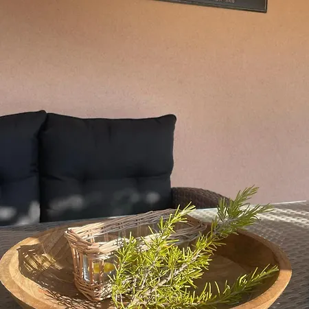 Prázdninový dům Les Hauts D'embres Piscine Et Wifi Embres-et-Castelmaure