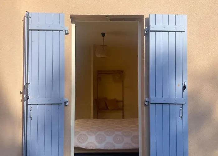 Nyaraló Les Hauts D'embres Havre De Paix Pour 8 *